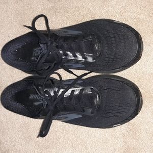 Women's Brooks Running Shoes